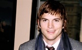 Ashton Kutcher odustao od korištenja Twittera