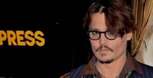 Johnny Depp u vezi s jednom od sestara Olsen?