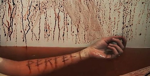 Video: Necenzurirani spot za pjesmu F**kin' Perfect