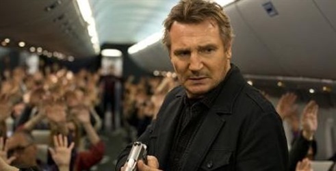 Liam Neeson v prvem napovedniku trilerja Non-Stop
