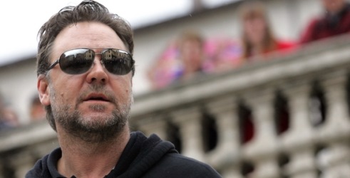 Kao Brando nekada: Russell Crowe Supermanov je otac!