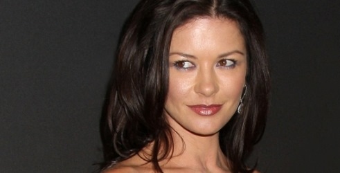 Catherine Zeta Jones se prijavila u kliniku za duševne bolesti