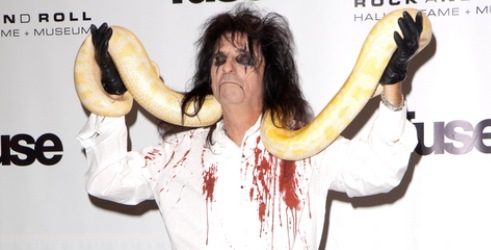 Lady Gaga je ženski Alice Cooper, tvrdi pjevač 