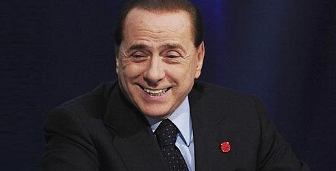 Silvio Berlusconi nikud bez pudera i olovke za oči