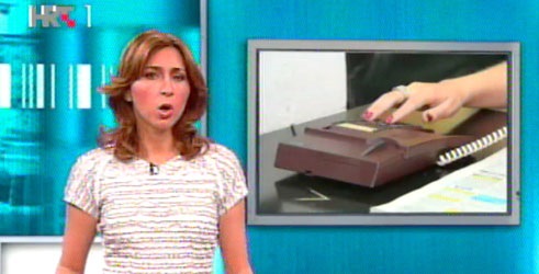 Pazite sa telefonima i autima!