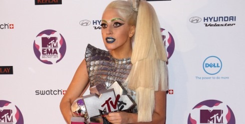 VIDEO: Lady Gaga i K-pop dominirali na MTV EMA-i