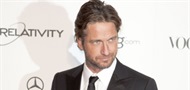 Gerard Butler zamalo se utopio surfajući