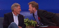 Na čemu je to Harrison Ford?