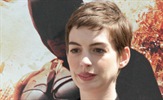 Nolan: Anne Hathaway zaslužuje biti "Catwoman" 