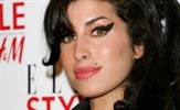Haljina Amy Winehouse prodana za gotovo 400.000 kuna