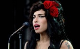 Nakon skandala u Beogradu, Amy otkazala dva koncerta