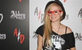 Avril Lavigne zaručena za frontmena "Nickelbacka"