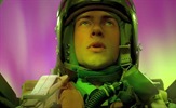John Travolta spašava pilota u nevolji u najavi filma "The Shepherd"