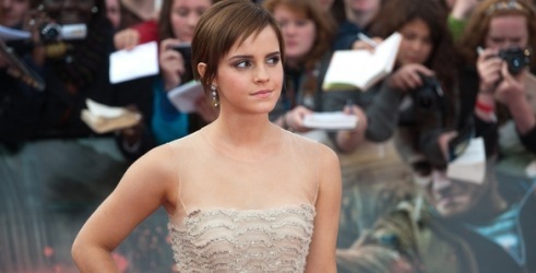 Rada žura: Emma Watson lahko veliko spije