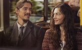 Phoebe Tonkin i Brenton Thwaites traže ljubav u seriji "Two Years Later"