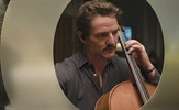 Pedro Pascal ostavlja oružje i prima se violončela u prvom traileru za "Behemoth"