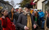 Peter Mullan u škotskoj crnoj komediji o čovjeku kojeg je pregazilo vrijeme