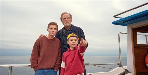 Bill Nighy i Roman Griffin Davis u obiteljskoj dramediji preko irske obale