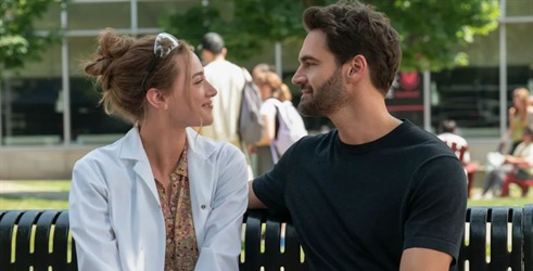Lili Reinhart testira ljubav u romantičnoj komediji The Love Hypothesis