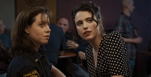 Margaret Qualley istražuje Chrisa Evansa u crnoj komediji Honey Don't!