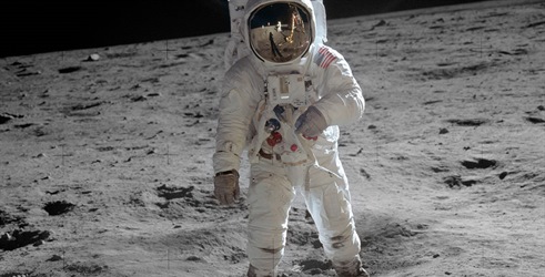 Mysteries Of The Moon Landing
