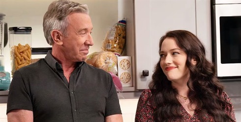 Kat Dennings useljava kod Tima Allena u humorističnoj seriji Shifting Gears