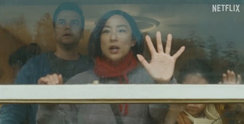 Greta Lee i Wagner Moura zarobljeni su u vlastitoj kući u SF trileru The Last House