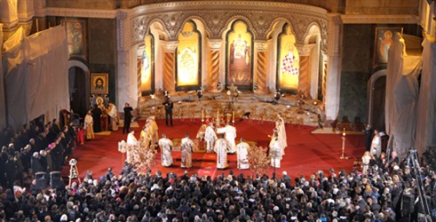 Ponoćna božićna liturgija iz Hrama Svetog Save