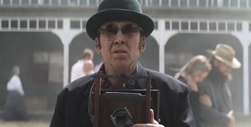 Nicolas Cage i Heather Graham traže ubojicu u neobičnom vesternu Gunslingers