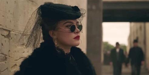 Florence Pugh kao Cathy Ames u novoj Netflixovoj verziji Istočno od raja