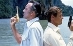 James Bond 007: Čovjek sa zlatnim pištoljem