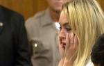 Video: Lindsay Lohan odlazi u zatvor!