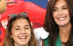 Teri Hatcher s kćerkom uživa u našem moru!
