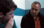 Službeni trailer za seriju "Adolescence" Stephena Grahama