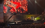 VIDEO: Metallica otkazala koncert, obožavatelji uništili binu 