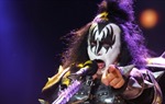 Nakon 4 600 žena konačno se ženi frontmen grupe "Kiss"