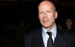 Bruce Willis: Ne šmrčem koku, samo mi se piški!