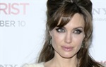 Može li Angelina Jolie biti mlada Lara Croft?