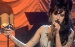 Preminula Amy Winehouse!