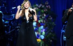 Video: Mariah se "zamalo ugušila" na komemoraciji