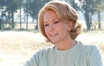 Diane Lane kao Hillary Clinton