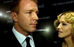 Guy Ritchie: "Još uvijek volim retardiranu Madonnu"
