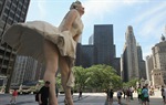 VIDEO: Marilyn Monroe visoka osam metara u centru Chicaga