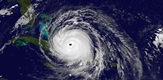Super uragani: U srcu čudovišnih oluja