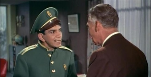 Cantinflas: Gore-dolje
