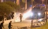 Video: Krvavi obračun policije i fanova Metallice